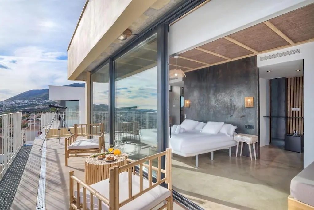 New, Spacious Villa With Amazing Views 贝纳尔马德纳 西班牙