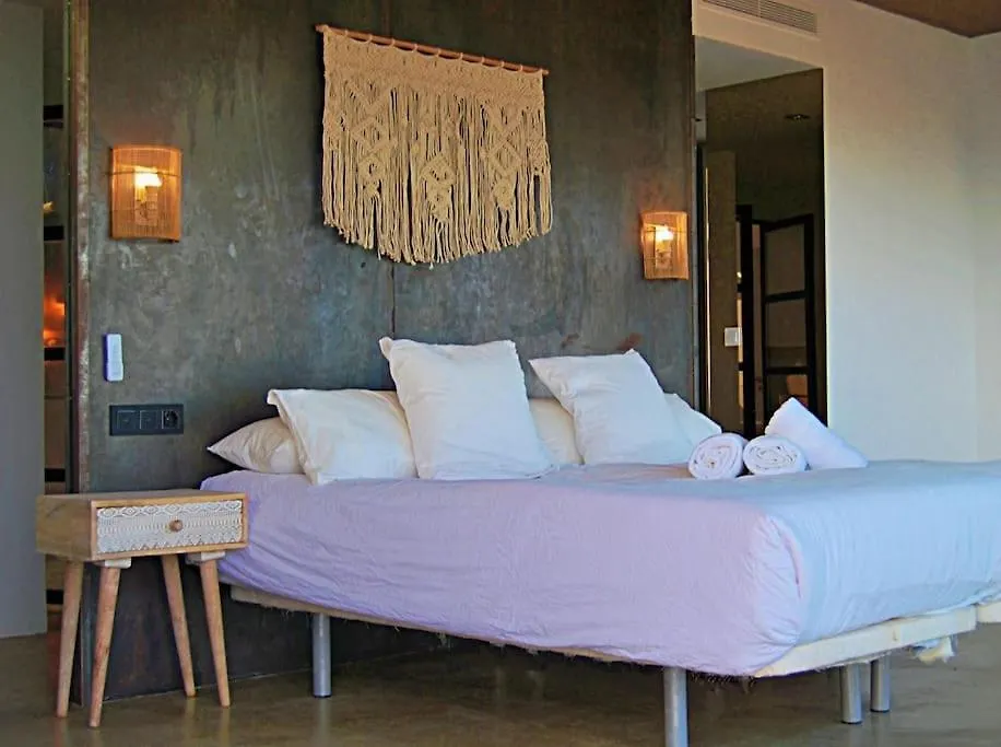 New, Spacious Villa With Amazing Views 贝纳尔马德纳 西班牙